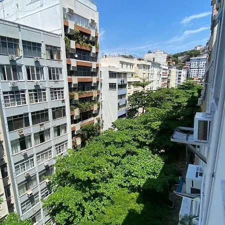 STUDIO COMPLETO na praia de COPACABANA, perto Ipanema Gal Osório, com ar, wifi, netflix, até 3 pessoas, pauloangerami SF138-3